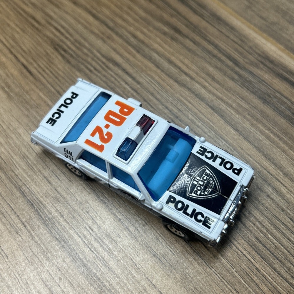 Matchbox Ford LTD PD-21 Police‎ Diecast Car Mattel 1987 1:69 Macau